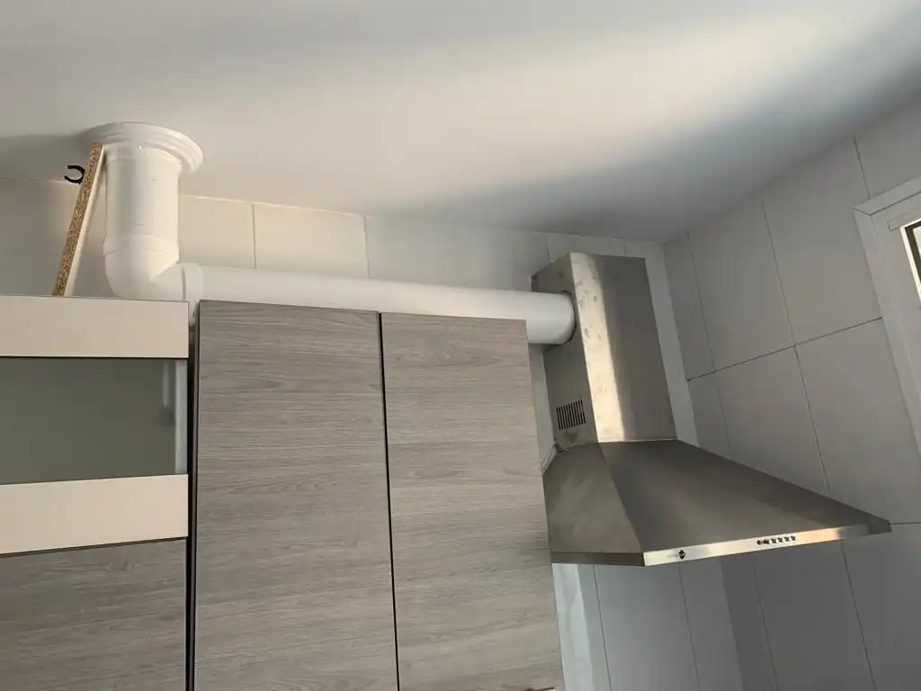 Dúplex de alquiler en Calle Beatriz de Pacheco, 20, Talavera la Real Cocina de Dúplex de alquiler en Talavera la Real con Aire acondicionado, Calefacción y Jardín privado