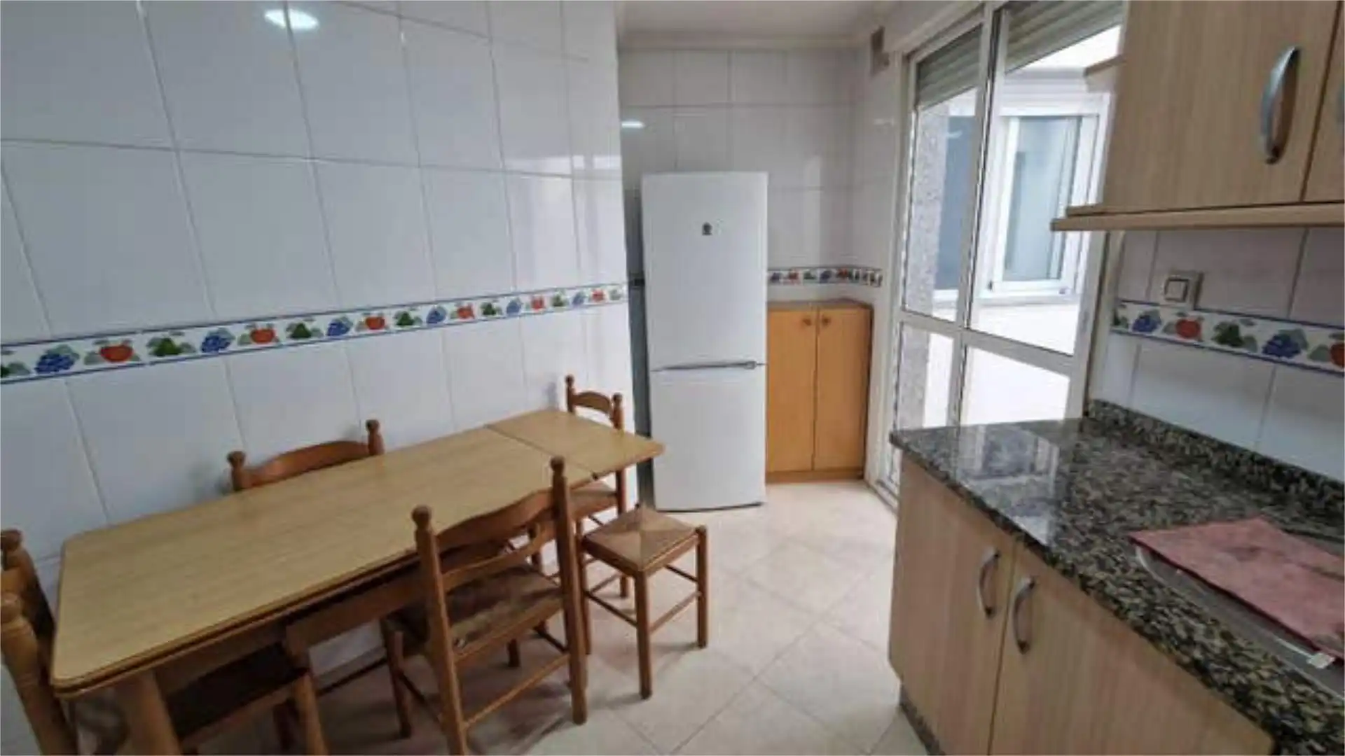 Flat for rent in Mariñamansa Kitchen of Flat for rent in Ourense Capital with Heating and Furnished
