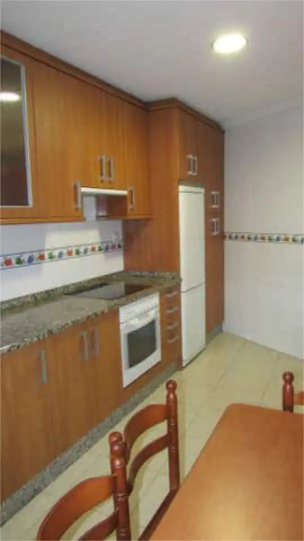 Flat for rent in Mariñamansa Kitchen of Flat for rent in Ourense Capital with Heating and Furnished