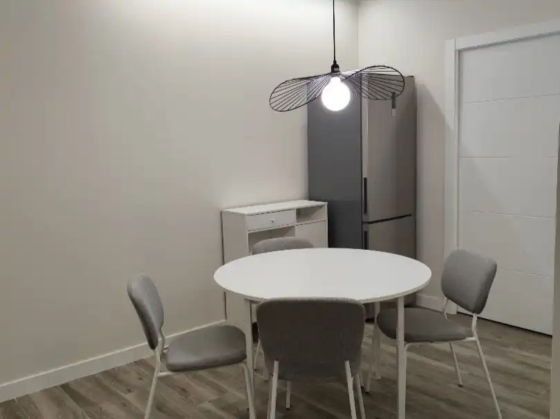 Apartamento de alquiler en Rúa Moreiras, 5, Carballo Comedor de Apartamento de alquiler en Carballo con Aire acondicionado, Calefacción y Amueblado