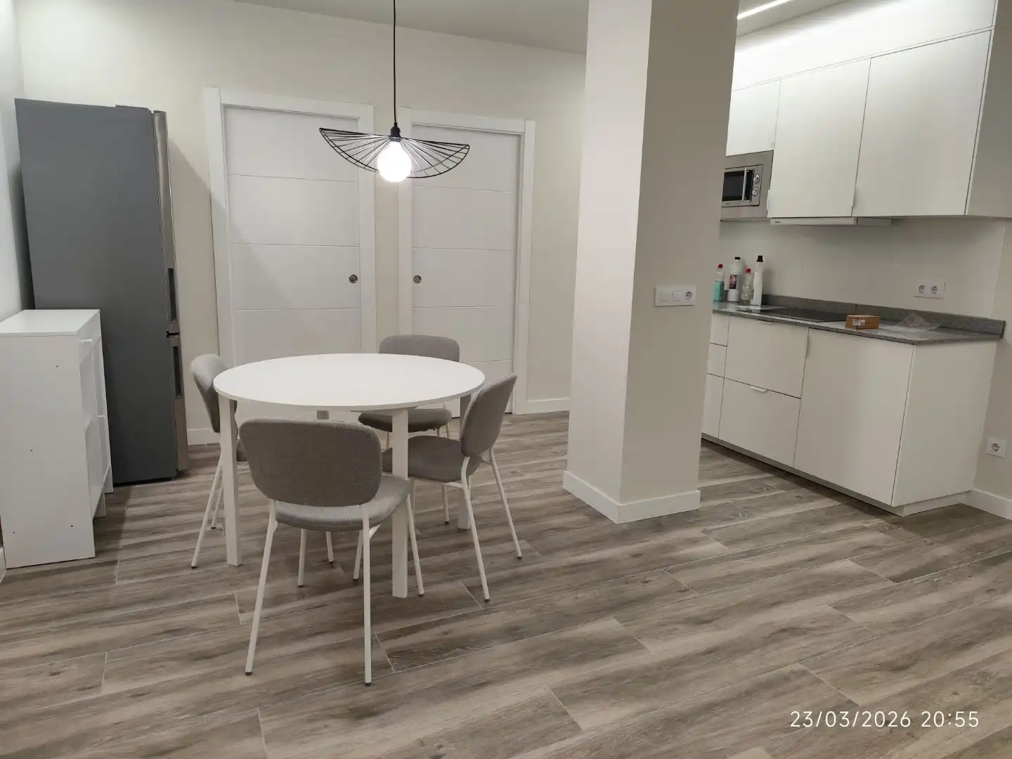 Apartamento de alquiler en Rúa Moreiras, 5, Carballo Comedor de Apartamento de alquiler en Carballo con Aire acondicionado, Calefacción y Amueblado