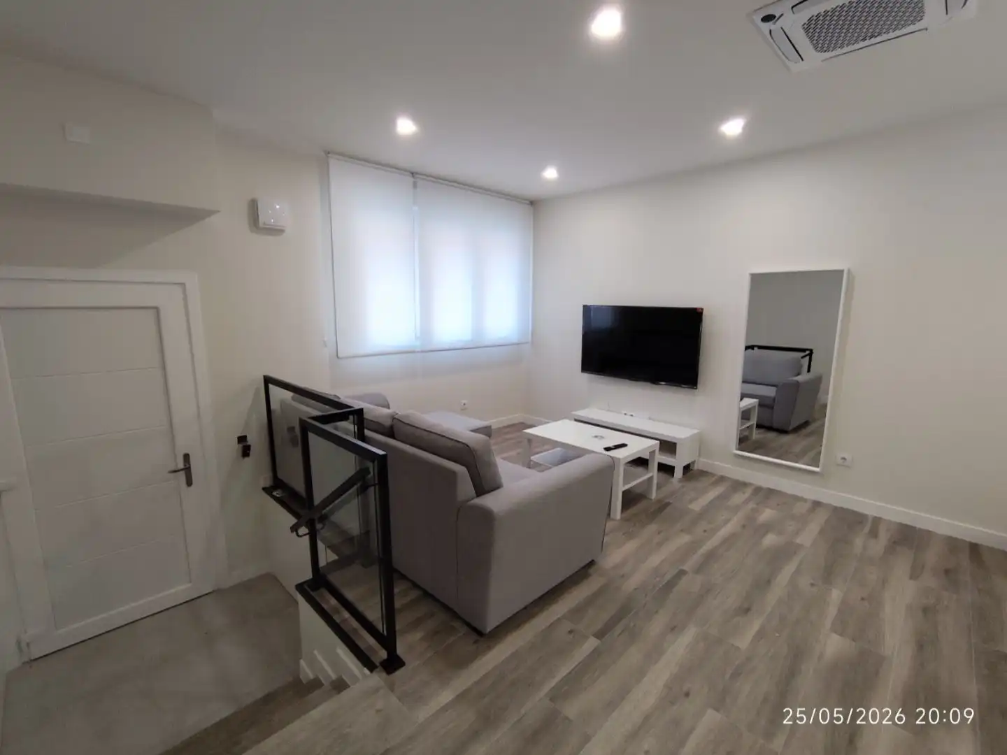 Apartamento de alquiler en Rúa Moreiras, 5, Carballo Sala de estar de Apartamento de alquiler en Carballo con Aire acondicionado, Calefacción y Amueblado