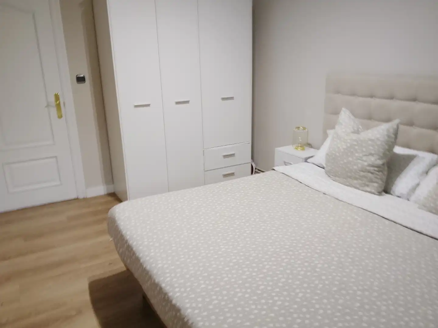 Piso en venta en Basatxi Pasabidea, 5, Legutio Habitación de Piso en venta en Legutio con Terraza y Balcón
