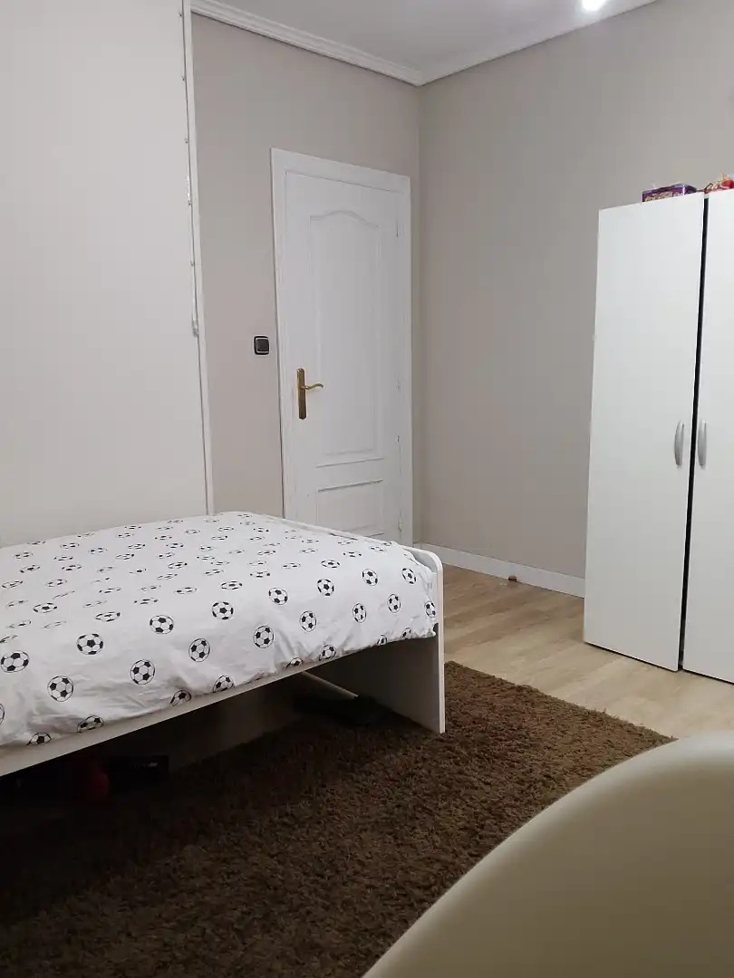 Piso en venta en Basatxi Pasabidea, 5, Legutio Habitación de Piso en venta en Legutio con Terraza y Balcón
