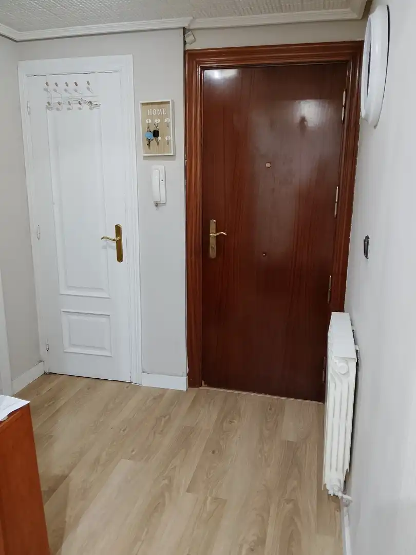 Piso en venta en Basatxi Pasabidea, 5, Legutio Habitación de Piso en venta en Legutio con Terraza y Balcón