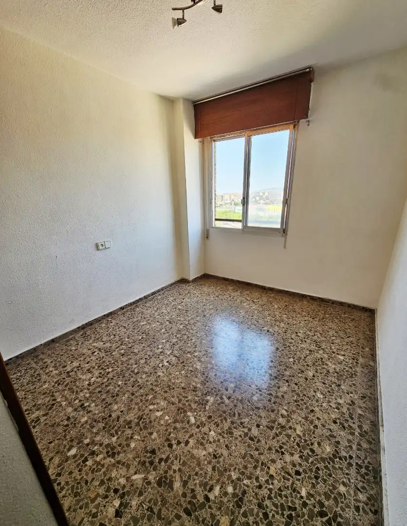 Pis en venda a Calle Ciudad Real, 23, Barrio de San Blas Dormitori de Pis en venda en Alicante / Alacant