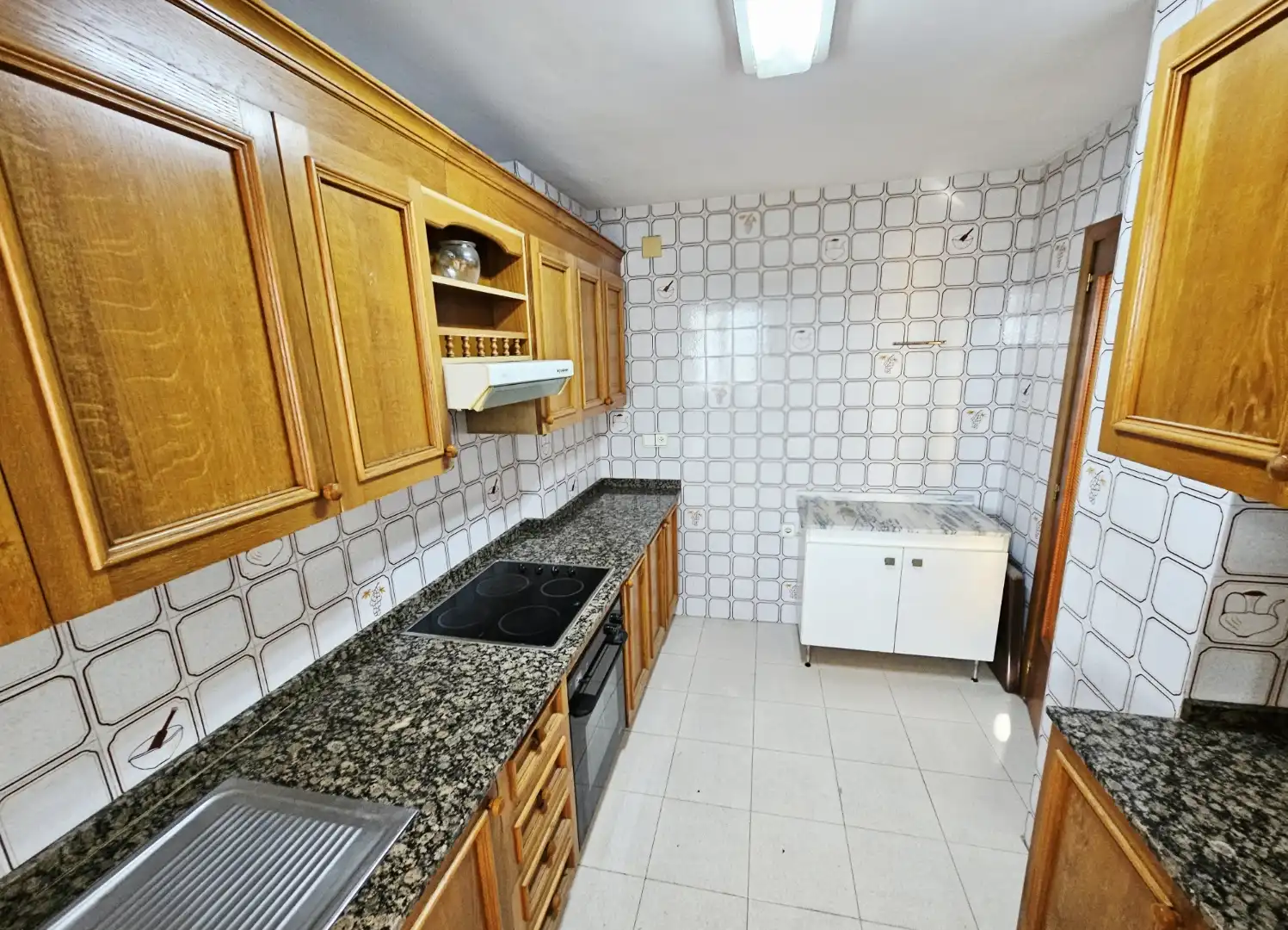 Pis en venda a Calle Ciudad Real, 23, Barrio de San Blas Cuina de Pis en venda en Alicante / Alacant
