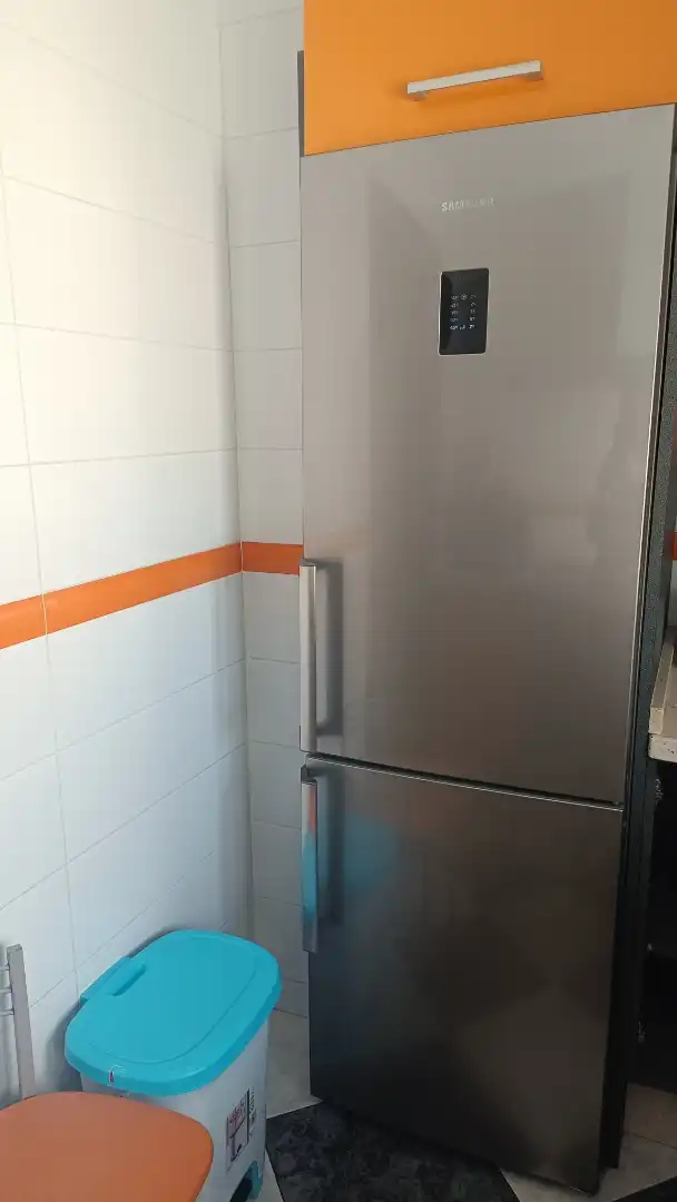 Pis de lloguer a Avenida Amílcar Barca, 15, Asdrúbal - Bahía Blanca Cuina de Pis de lloguer en Cádiz