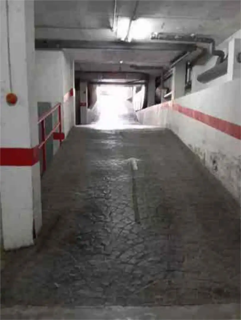 Garage for rent in Fuente Alegre - El Chaparral - Los Morales Garage for rent in Málaga