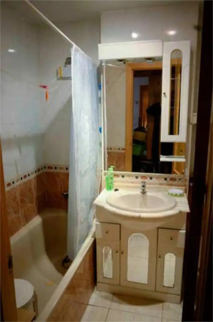 Piso de alquiler en Casco Antiguo Baño de Piso de alquiler en Galapagar con Calefacción, Jardín privado y Terraza