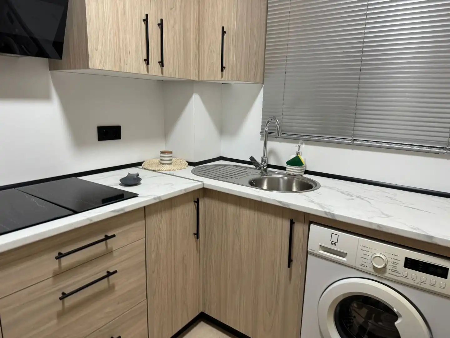 Wohnung zur Miete in Calle Faro, 6, Zona Centro Comercial Torrequebrada Küche von Wohnung zur Miete in Benalmádena mit Klimaanlage, Heizung und Terrasse