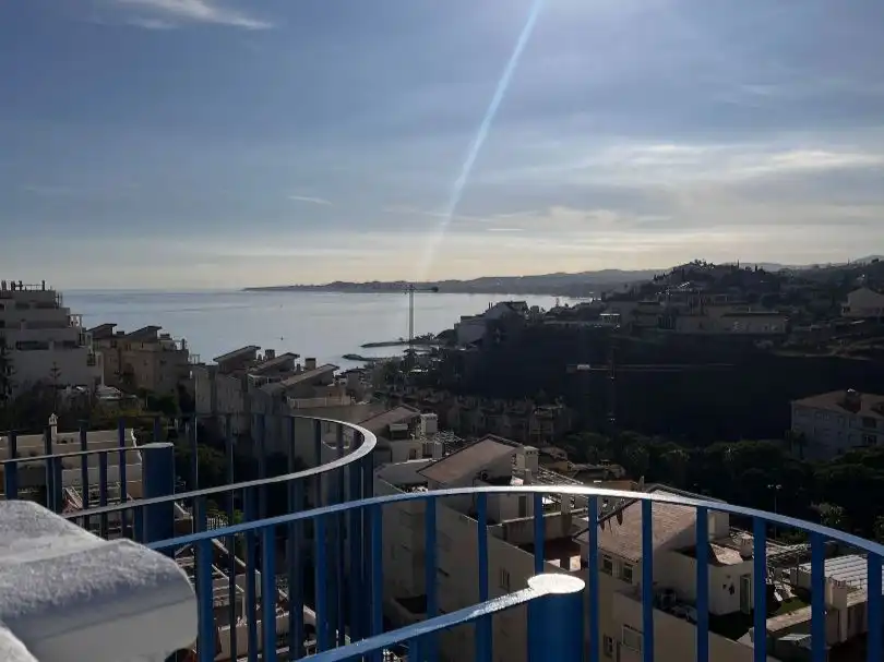 Wohnung zur Miete in Calle Faro, 6, Zona Centro Comercial Torrequebrada Terrasse von Wohnung zur Miete in Benalmádena mit Klimaanlage, Heizung und Terrasse
