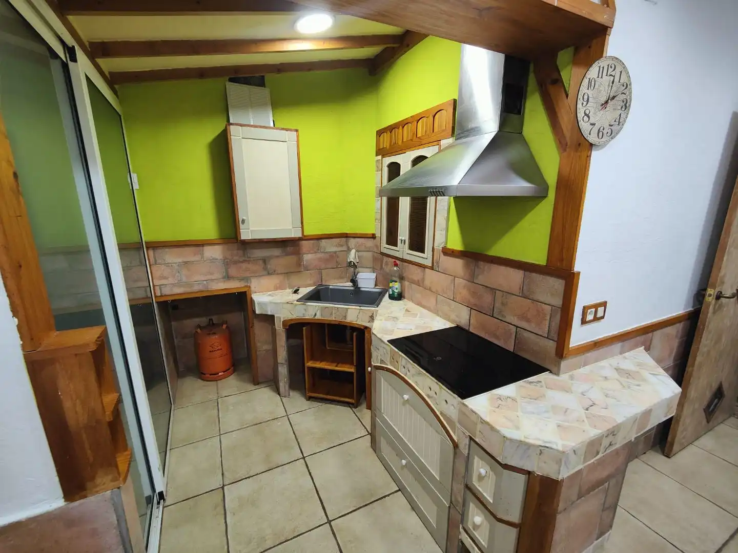 Kitchen of Flat for rent in Terrassa  with Heating