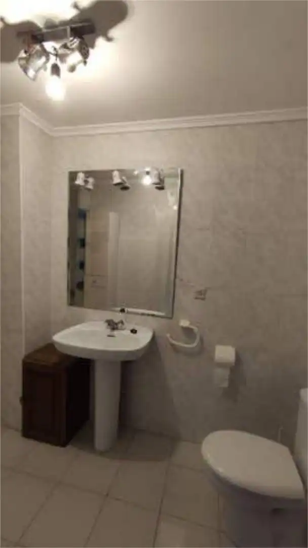 Flat for rent in Santiago - San Telmo Bathroom of Flat for rent in Palencia with Heating and Furnished