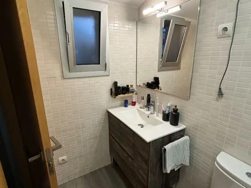 Dúplex de alquiler en Carrer de Tarragona, 7, Sant Pere Nord Baño de Dúplex de alquiler en Terrassa con Aire acondicionado, Parquet y Terraza