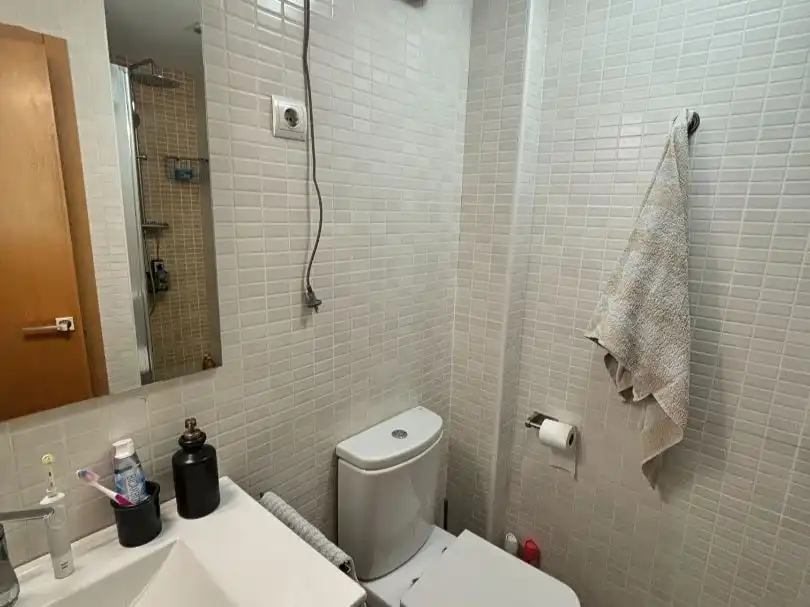 Dúplex de alquiler en Carrer de Tarragona, 7, Sant Pere Nord Baño de Dúplex de alquiler en Terrassa con Aire acondicionado, Parquet y Terraza