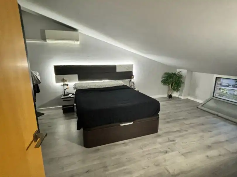 Dúplex de alquiler en Carrer de Tarragona, 7, Sant Pere Nord Habitación de Dúplex de alquiler en Terrassa con Aire acondicionado, Parquet y Terraza