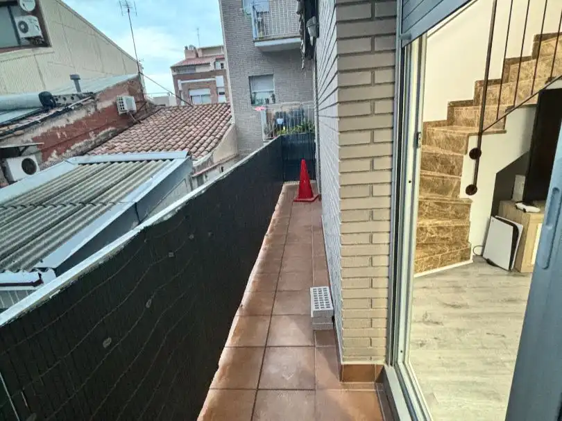Dúplex de alquiler en Carrer de Tarragona, 7, Sant Pere Nord Terraza de Dúplex de alquiler en Terrassa con Aire acondicionado, Parquet y Terraza