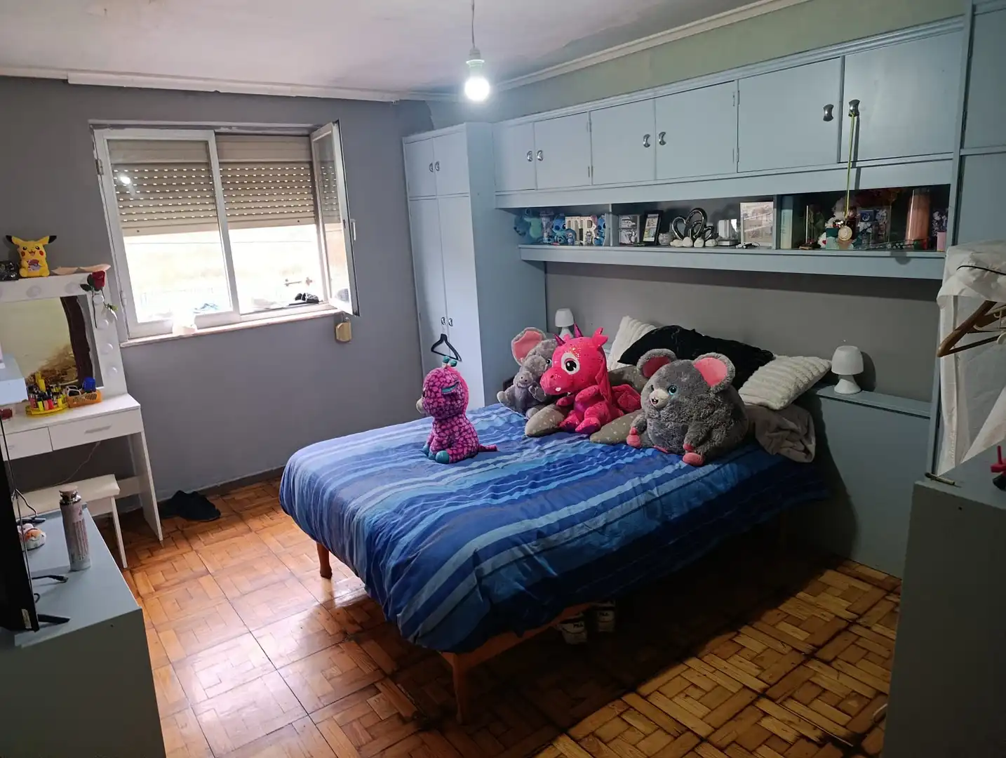 Habitación de Casa adosada en venta en Langreo