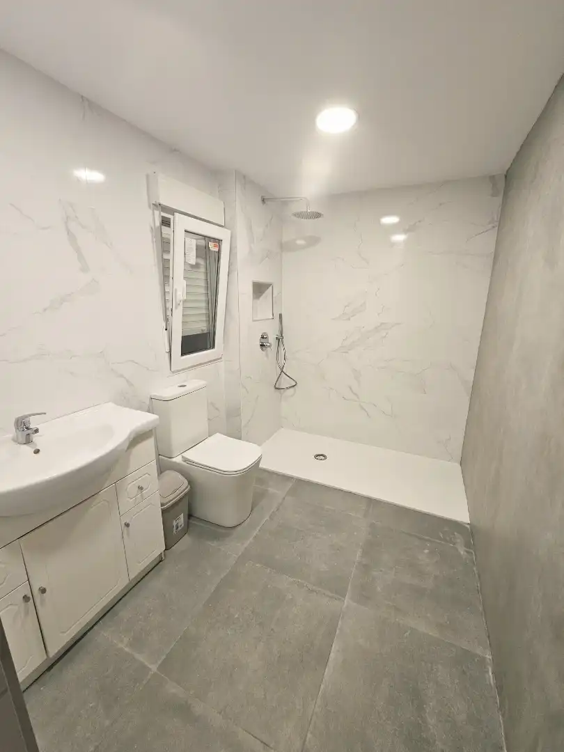 Bathroom of Flat for share in Sueca  with Heating, Terrace and Furnished