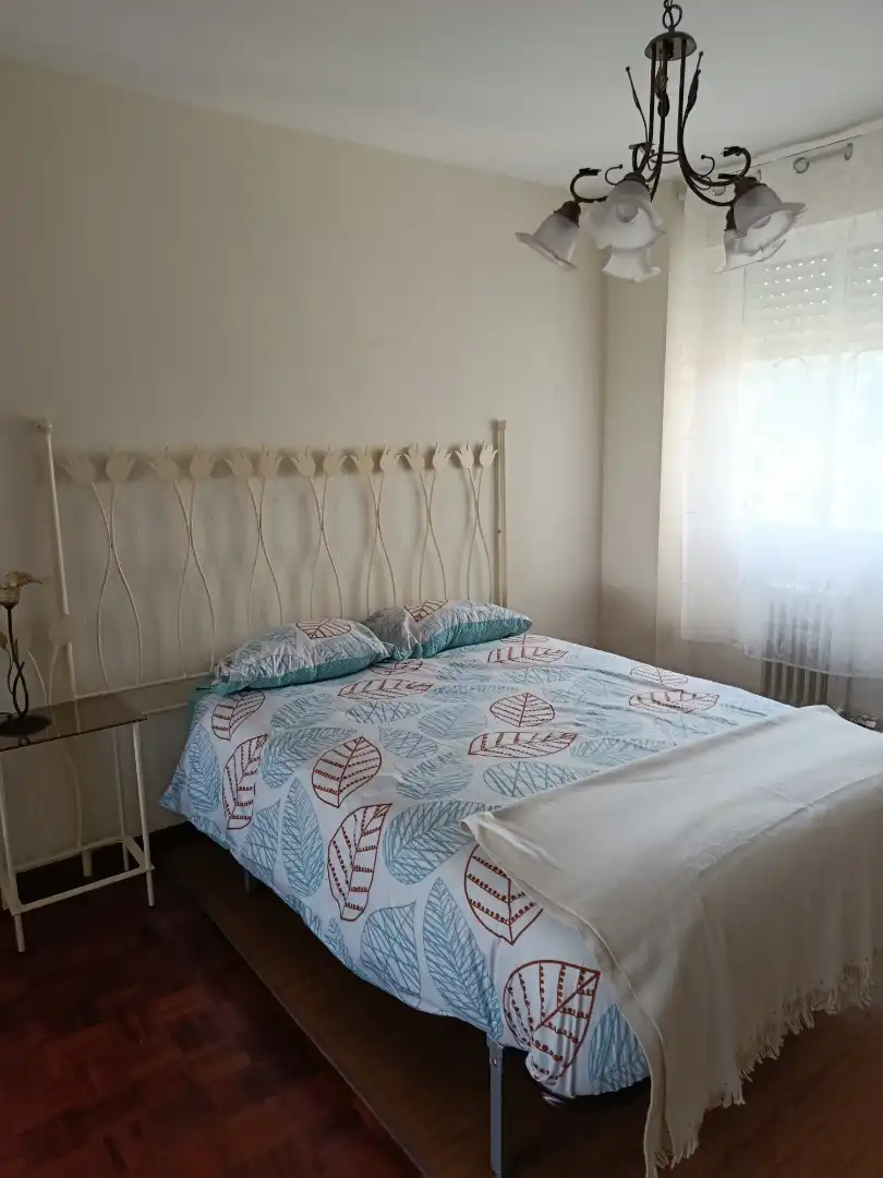Room in Lugar Olmillos, 9, Villamuriel de Cerrato