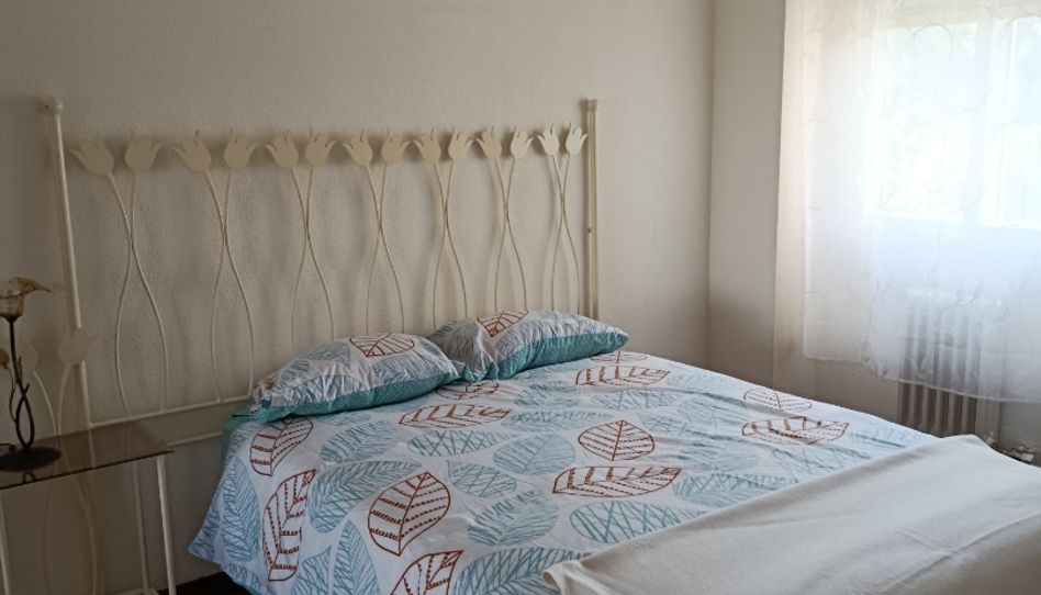Room in Lugar Olmillos, 9, Villamuriel de Cerrato, Palencia - image 1 Photo 1 of Room in Lugar Olmillos, 9, Villamuriel de Cerrato, Palencia