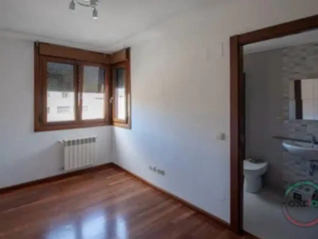 Flat for sale in Calle Editor Silverio Cañada, 10, Gijón Bedroom of Flat for sale in Gijón
