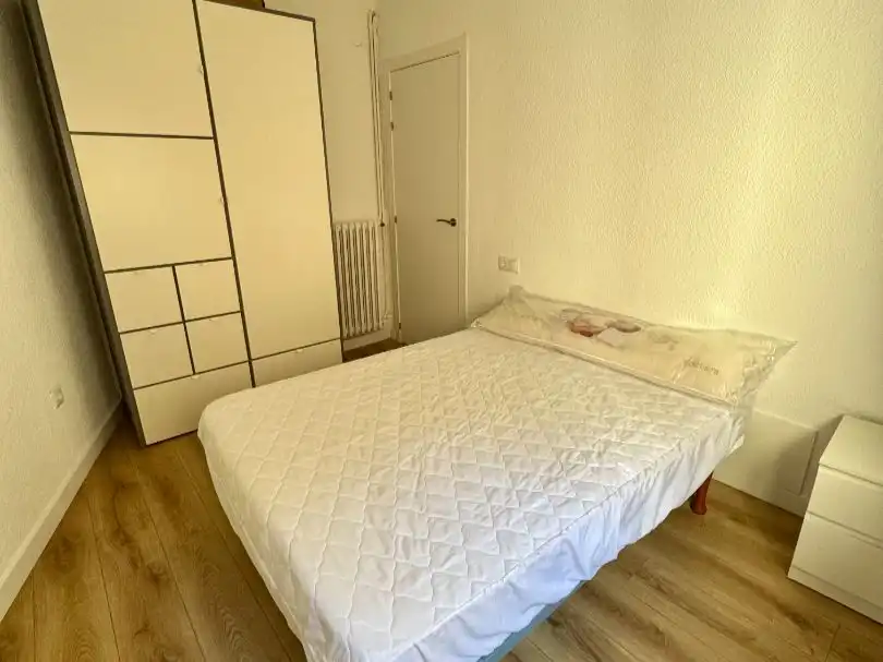 Piso de alquiler en Calle Mártires Independencia, 13, Santa Bárbara Habitación de Piso de alquiler en Soria Capital con Calefacción y Amueblado