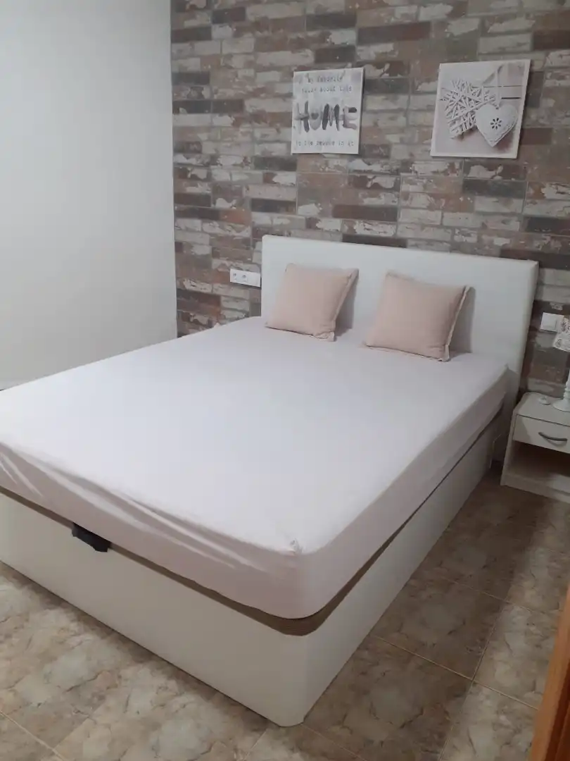 Flat for rent in Carrer d'Albocàsser, 25, Plaza Donoso Cortés - Avenida Magdalena