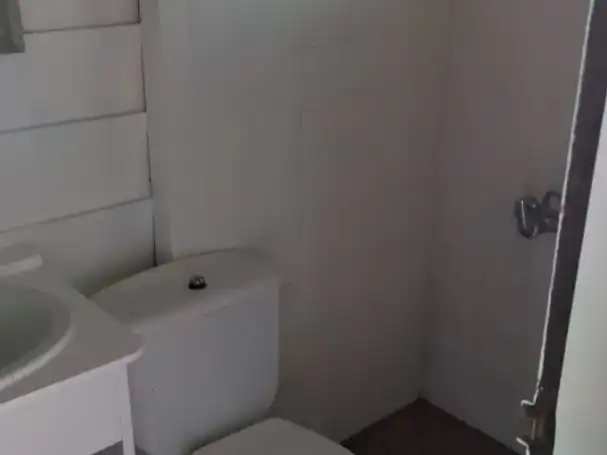 Baño de Apartamento de alquiler en San Fernando de Henares con Parking comunitario