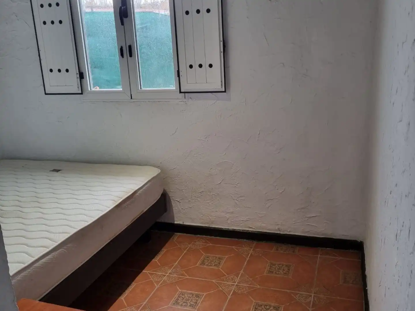 Habitación de Apartamento de alquiler en San Fernando de Henares con Parking comunitario