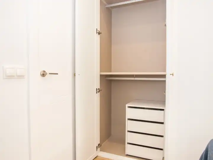 Flat for rent in Calle de Santo Domingo de Silos, 5, El Viso Bedroom of Flat for rent in Madrid with Air Conditioner, Heating and Parquet flooring