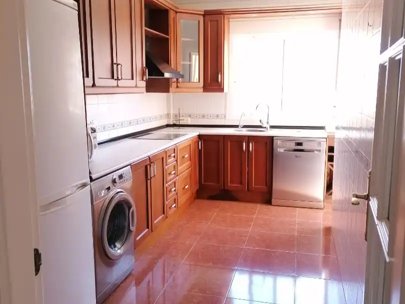 Flat for rent in Avenida Reino de España, 31, Las Salinas Kitchen of Flat for rent in Roquetas de Mar with Air Conditioner, Heating and Parquet flooring