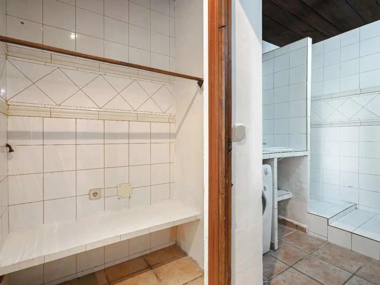 Apartments for rent in Camino de Carretas, Montserrat - Parque Empresarial Bathroom of Apartments for rent in San Fernando de Henares with Community parking