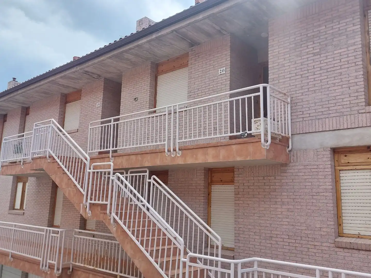 Terraza de Apartamento en venta en Laredo con Terraza, Trastero y Piscina