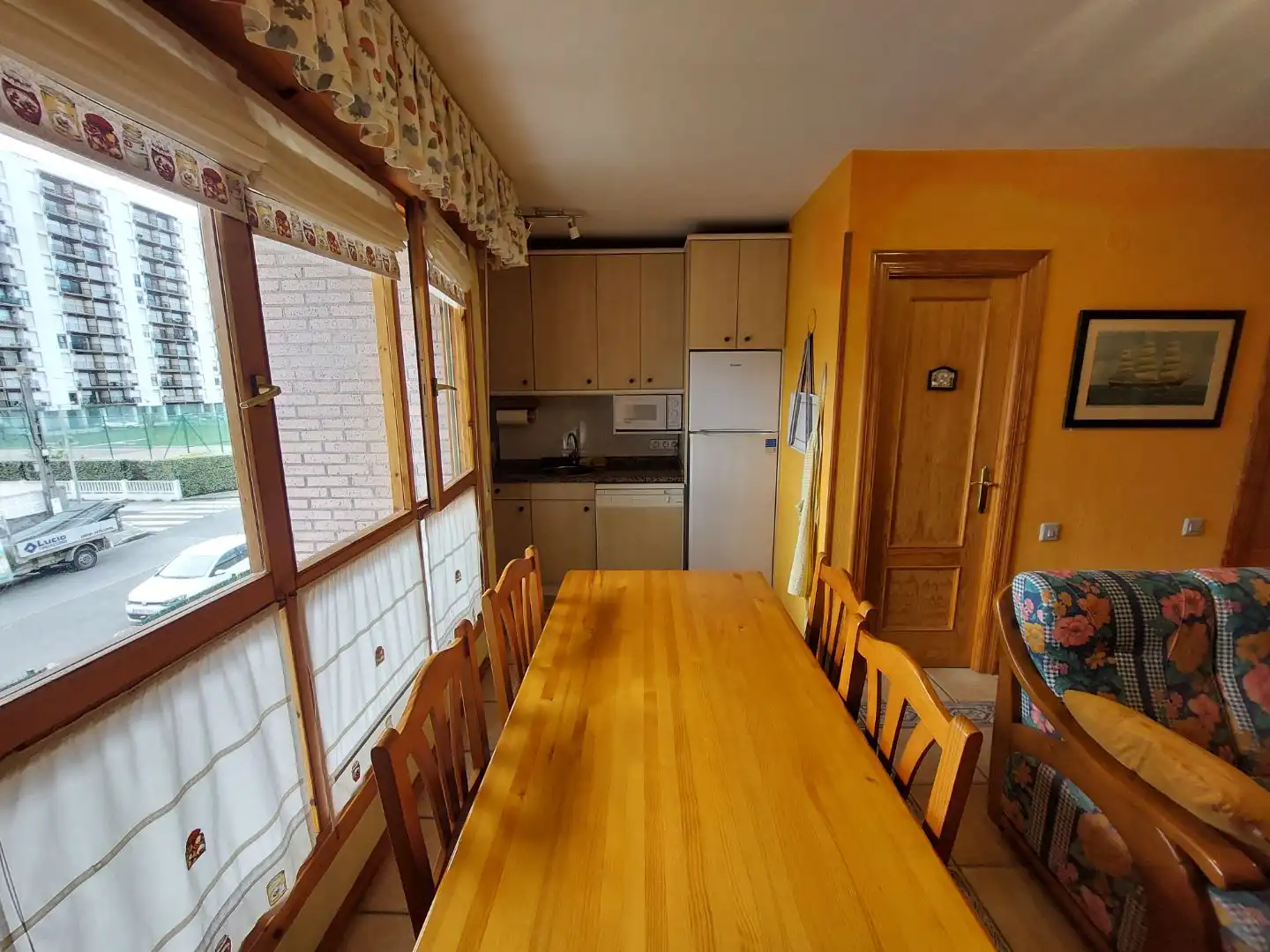 Comedor de Apartamento en venta en Laredo con Terraza, Trastero y Piscina