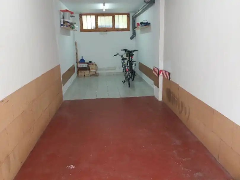 Apartamento en venta en Laredo con Terraza, Trastero y Piscina