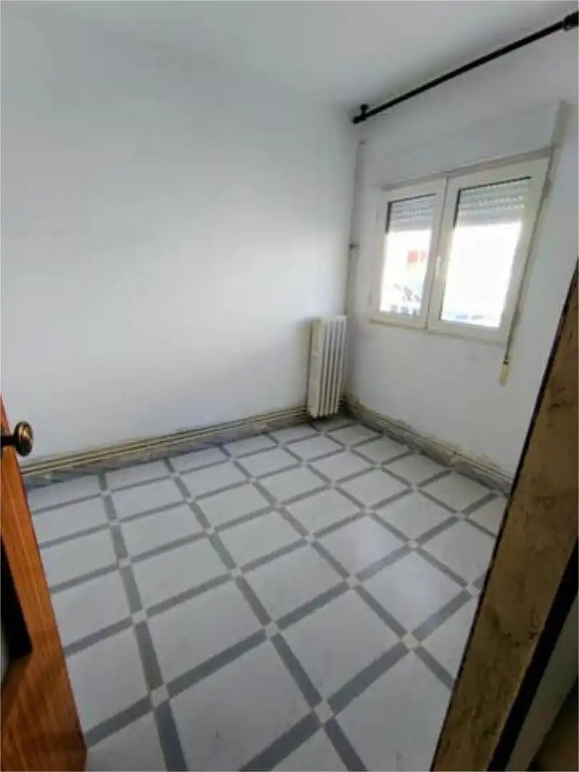 Casa o chalet en venta en Reyes Católicos - Paseo San Antonio Habitación de Casa o chalet en venta en Cuenca Capital con Terraza