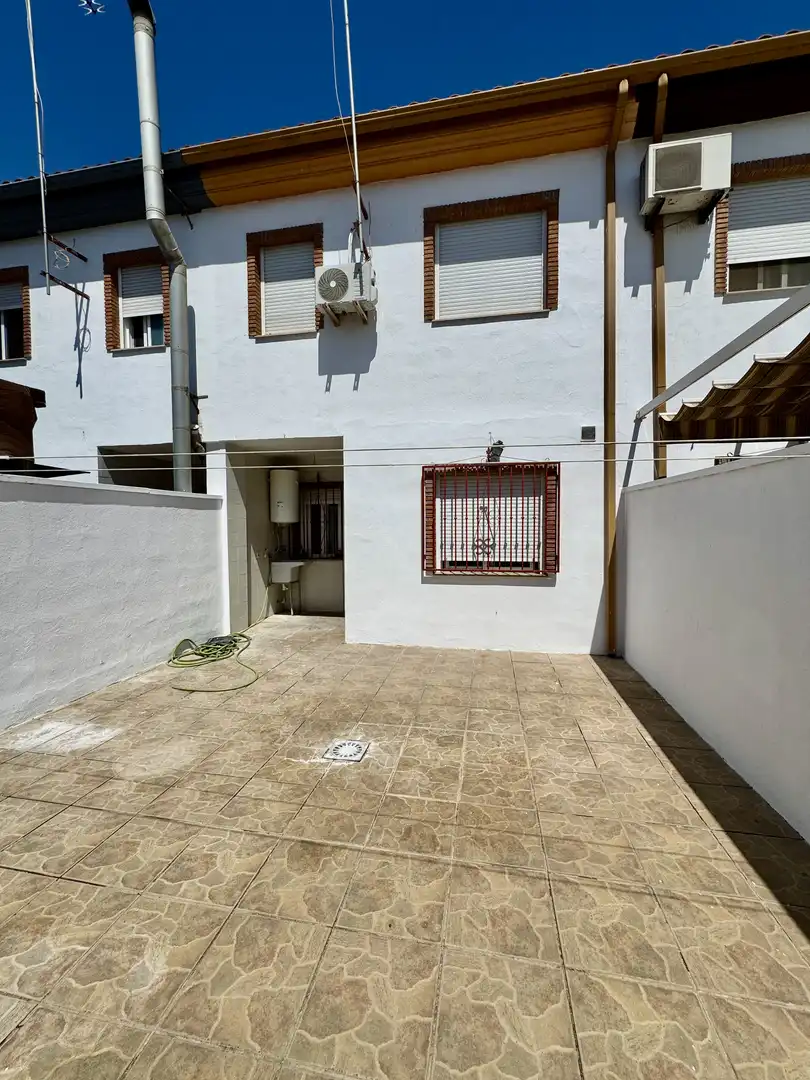 Casa adosada en venda a Avenida Diputación, 97, Atarfe Casa adosada en venda a Avenida Diputación, 97, Atarfe