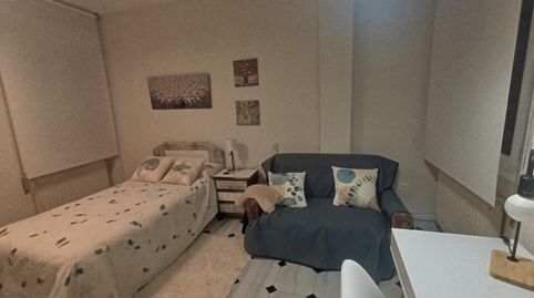 Foto 2 de Habitación en Calle de Cruz de Piedra, 123, Yecla, Murcia