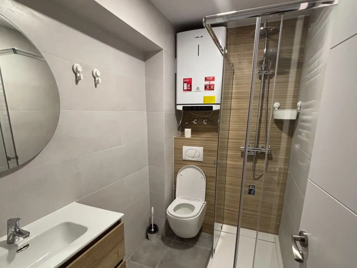 Flat for sale in Carrer Dels Sants Just I Pastor, 6, El Mercado Bathroom of Flat for sale in Manises with Air Conditioner
