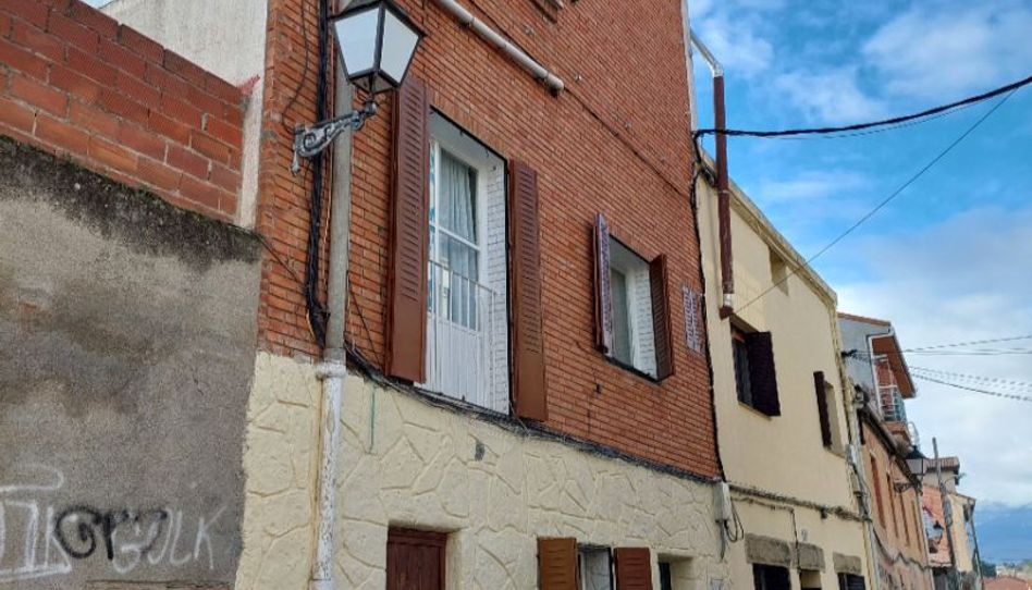 Piso en venta en Calle Mayor, 61, Guadalix de la Sierra, Madrid - imagen 1 Foto 1 de Piso en venta en Calle Mayor, 61, Guadalix de la Sierra, Madrid