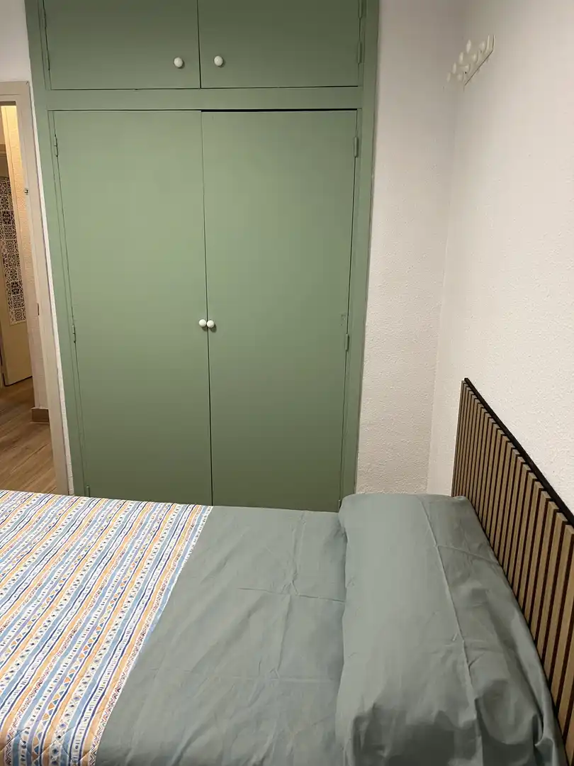 Room in Paseo Virgen del Rocío, El Valle - Universidad Bedroom of Flat for share in Jaén with Air Conditioner, Parquet flooring and Furnished