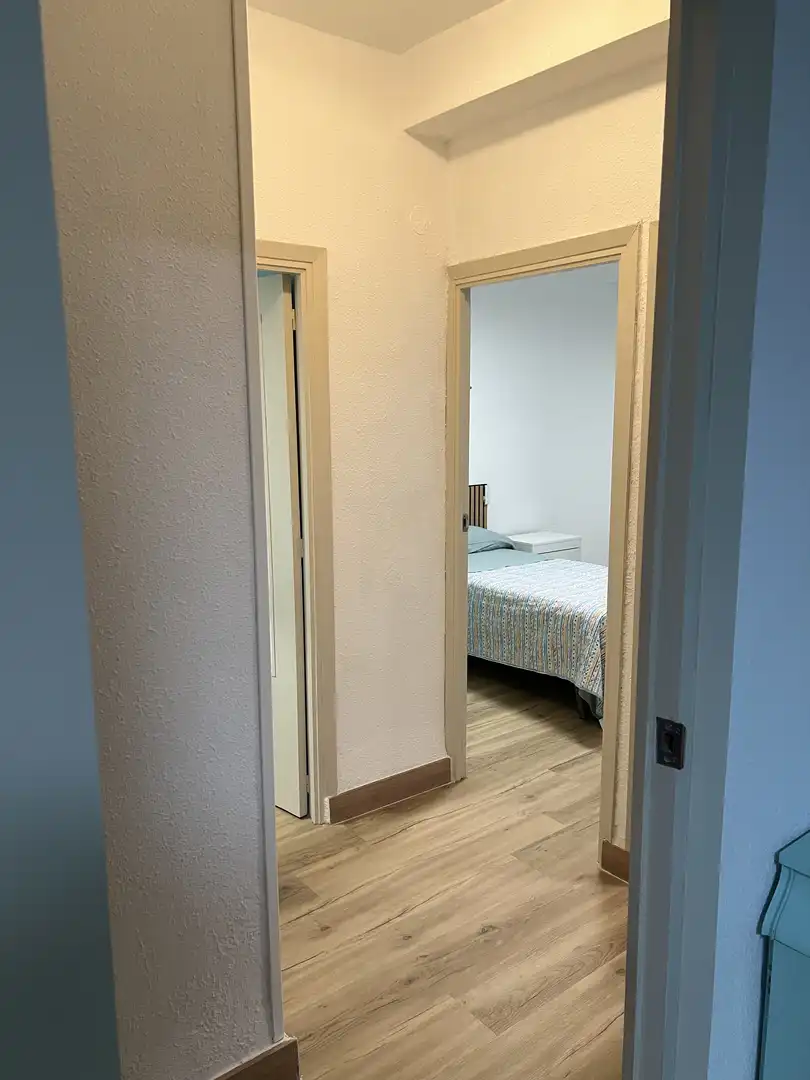 Room in Paseo Virgen del Rocío, El Valle - Universidad Bedroom of Flat for share in Jaén with Air Conditioner, Parquet flooring and Furnished