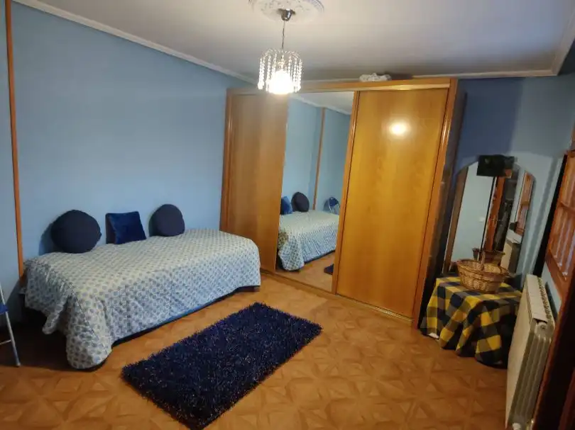 Piso en venta en Calle Federica Montseny, 24, Laguna de Duero Habitación de Piso en venta en Laguna de Duero con Calefacción, Parquet y Terraza