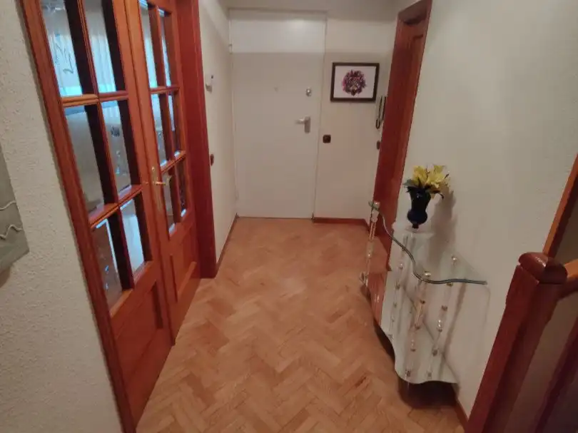 Piso en venta en Calle Federica Montseny, 24, Laguna de Duero Piso en venta en Laguna de Duero con Calefacción, Parquet y Terraza