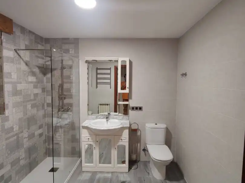 Piso en venta en Calle Federica Montseny, 24, Laguna de Duero Baño de Piso en venta en Laguna de Duero con Calefacción, Parquet y Terraza