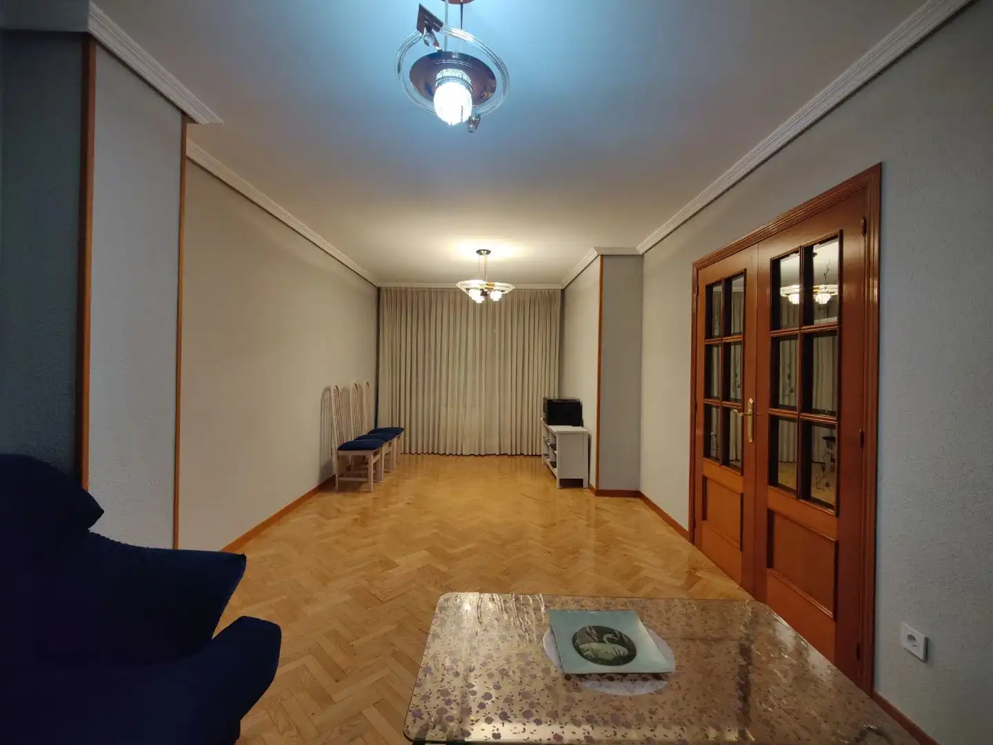 Piso en venta en Calle Federica Montseny, 24, Laguna de Duero Sala de estar de Piso en venta en Laguna de Duero con Calefacción, Parquet y Terraza