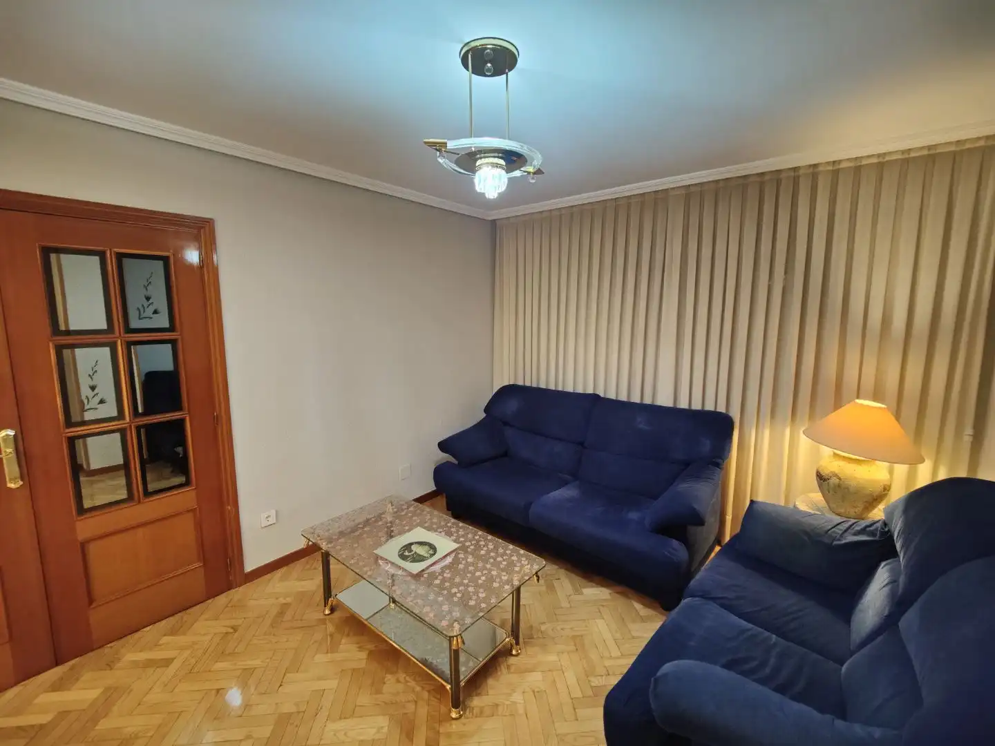 Piso en venta en Calle Federica Montseny, 24, Laguna de Duero Sala de estar de Piso en venta en Laguna de Duero con Calefacción, Parquet y Terraza