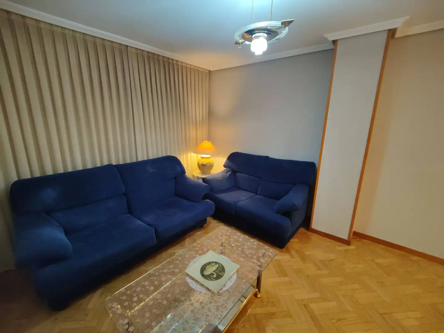 Piso en venta en Calle Federica Montseny, 24, Laguna de Duero Sala de estar de Piso en venta en Laguna de Duero con Calefacción, Parquet y Terraza
